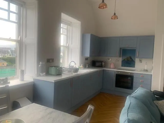 Nid Douillet Dans Un Lieu Historique Au Coeur Du Kerry